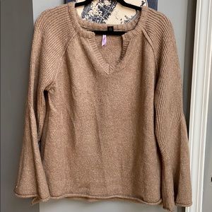⛄️Bell Sleeve Sweater⛄️